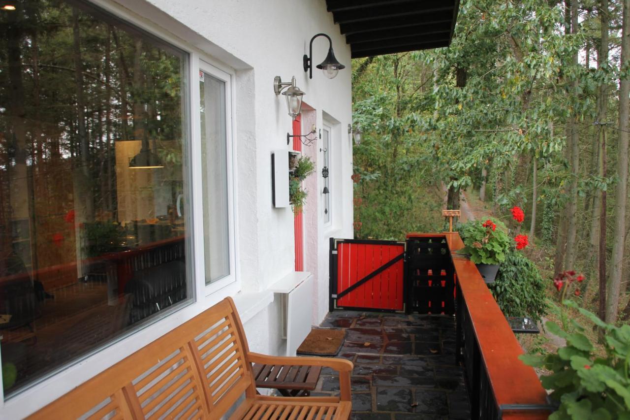 The Vianden Cottage - Charming Cottage In The Forest Bagian luar foto